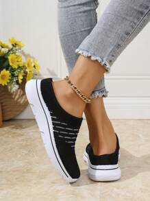 2025新款女士休闲鞋，女士运动鞋，女士步行鞋，女士平底鞋，女士一脚蹬鞋，女士黑色鞋，女士镂空透气鞋