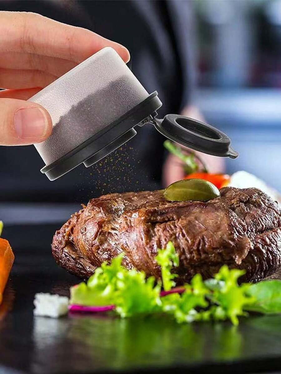 1pc Mini Kitchen Salt & Pepper Spice Shaker