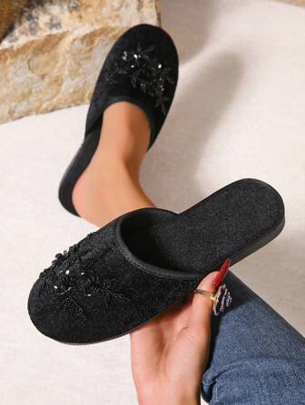 2024 New Fashion Handmade Pearl Decorated Indoor/Outdoor Dual-Use Mesh Slippers