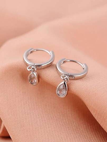 1 对奢华方晶锆石耳坠，适合情人节和日常佩戴