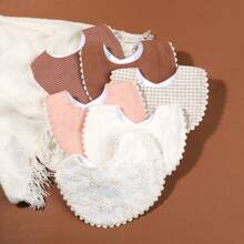 1pc Baby Girl's Bib, Cute Decorated Bib, Suitable For Newborn, Baby Gift