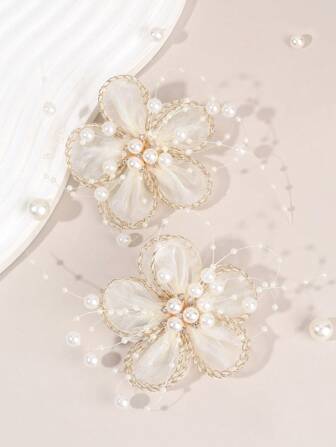 2pcs Beige Tulle Flower Hair Bows For Girls Pearls Chain Bow Alligator Clips Elegant Gold Border Hair Clips Girls Bows Barrettes Holiday Girls Gift Kids Hair Accessories