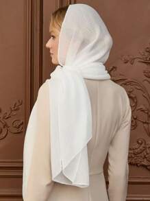 1 einfarbiger silberner Seiden-Schal, luxuriöser Damenkopftuch, geeignet für Al-Adha, täglicher Gebrauch, simpler Hijab-Schal Schal Schleier Kleidung