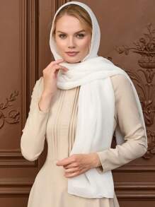 1 einfarbiger silberner Seiden-Schal, luxuriöser Damenkopftuch, geeignet für Al-Adha, täglicher Gebrauch, simpler Hijab-Schal Schal Schleier Kleidung