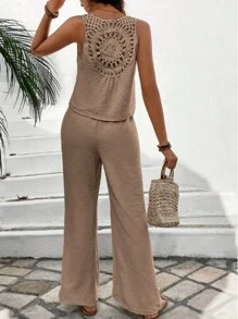 Solid Color Holiday Jumpsuit, Contrast Lace V-Neck Tank Top And High-Waisted Stretch Wide-Leg Pants - 深卡其色 - 查看 1