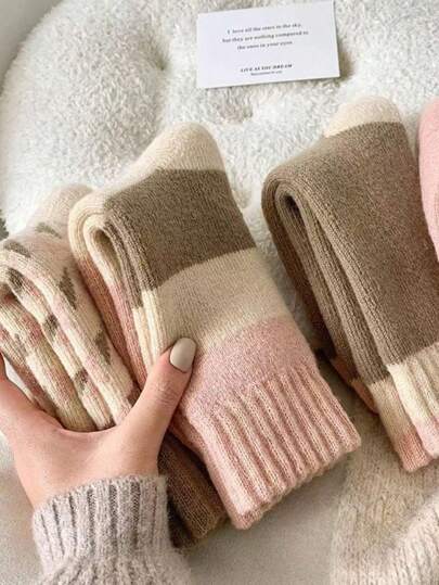 4 pares de calcetines de mujer con mezcla de lana, calcetines con forro de felpa grueso y cálido hasta el tobillo, con un diseño femenino y adorable en rosa, adecuados para otoño/invierno