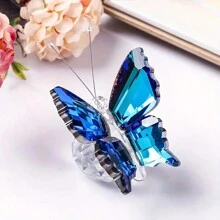 1 Piece Exquisite Multicolor Crystal Butterfly Figurine Colorful Butterfly Figurine With Crystal Ball Base, Small Glass Butterfly Statue Gifts For Women Men, Cute Animal Ornament Collectible For Home Office Decoration Ideal Gift For Christmas, Mother's Day, Father's Day, Valentine's & Weddings Birthday Graduation