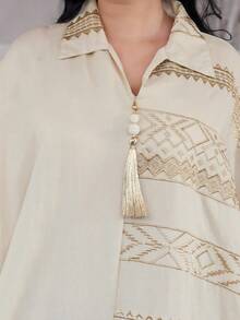 Elegante vestido árabe bordado en dorado JALABIA Bata de Ramadán con cuello de flecos en V, bajo con abertura y diseño geométrico cuadrado, último diseño para el Festival de Ramadán, verano 2026 - Albaricoque - Ver 3