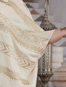 Elegante vestido árabe bordado en dorado JALABIA Bata de Ramadán con cuello de flecos en V, bajo con abertura y diseño geométrico cuadrado, último diseño para el Festival de Ramadán, verano 2026 - Albaricoque - Ver 4