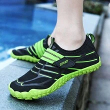 Children's Outdoor Quick-Dry Anti-Slip Lightweight Water Shoes, Suitable For Hiking, Beach, Swimming - Green - View 2