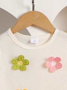 Kleine Mädchen 2 Stücke/Set Lässig 3D Blume Ärmelloses Quaste Tank Top Und Hosen Set, Sommer - Beige - Übersicht 3