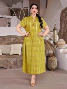 Elegant Arabic Women's V-Neck Dress With Embroidery & Metallic Threads, Graceful & High-End, Green Color, Spring/Summer 2025, Ramadan - Green - View 2