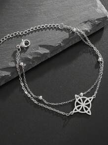 1条时尚女巫结手链，适合日常佩戴