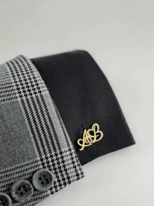 1 Paar personalisierte herzförmige Buchstaben Manschettenknöpfe für Männer und Frauen, modische elegante personalisierte Liebesbriefmanschettenknöpfe, personalisierte Namensplaketten Schmuck aus rostfreiem Stahl, Anzubehör, Urlaubsgeschenke, graviert, langanhaltend, rostfrei, farbig, süß, niedlich, witzig, Kawaii, Y2K, stilvoll, unisex, Lässig, personalisiert, einzigartig, individualisiert, ideale Geschenke für ihn, ideale Geschenke für sie, Freundin, Freund, Familie, Freunde, Kinder - Verschiedenfarbig - Übersicht 3