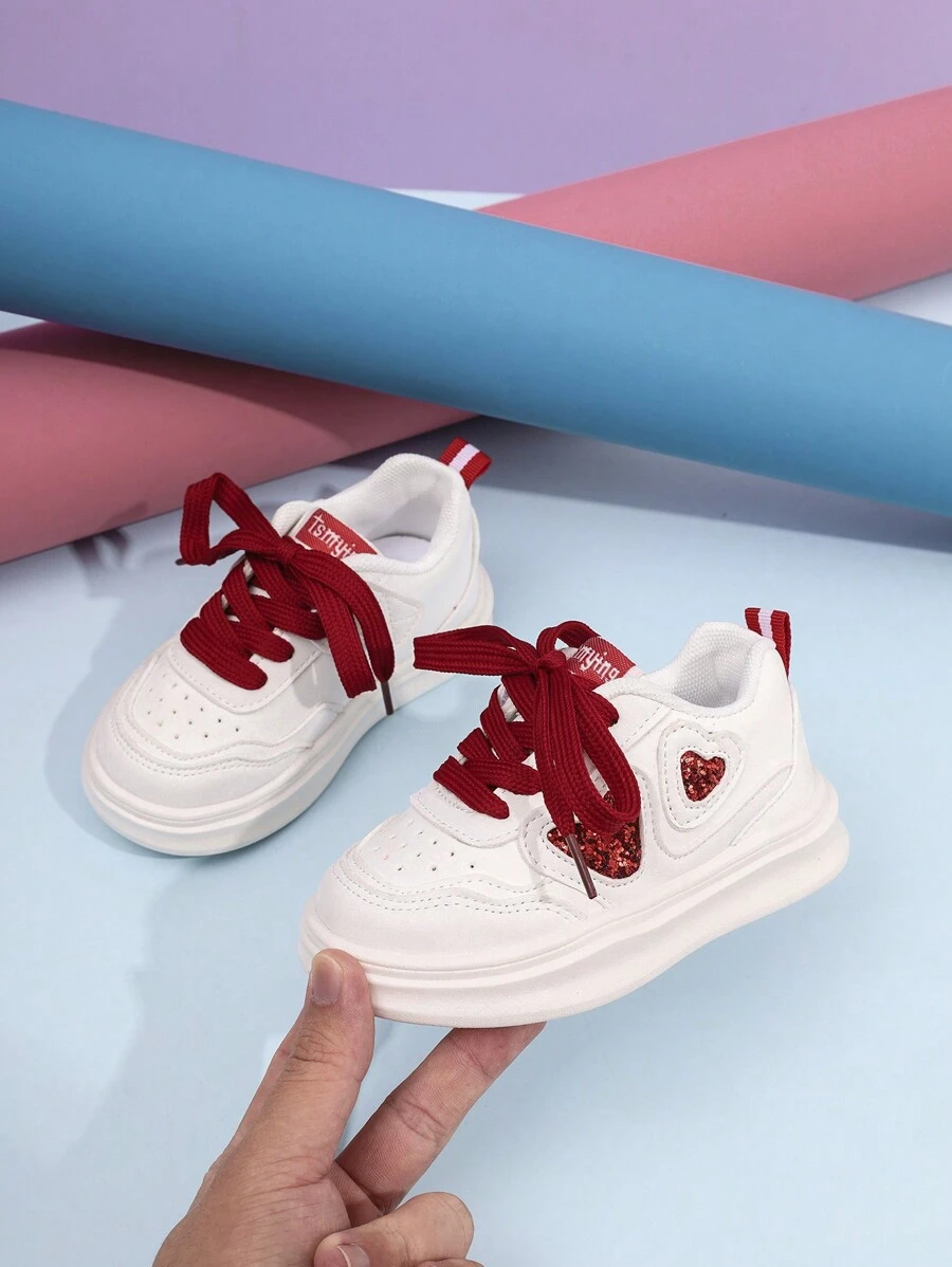 A Pair Of Unisex 6-Year-Old Children's Skateboard Shoes For Autumn 2024 For Boys And Girls. Panda Shoes For Girls And White Shoes For Children - Red - View 1