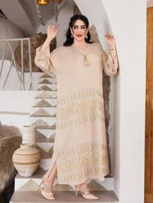 2026新款斋月传统优雅刺绣金/银阿拉伯女式长袍，带流苏、V领、开衩下摆和中长袖 - 杏色 - 查看 7