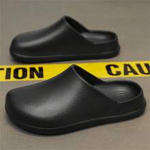 Men's Chef Shoes, Closed-Toe Sandals, Breathable Slip-On Clogs, Non-Slip, Comfortable, Lightweight, Soft, Suitable For Kitchen Work, Fashion Black, Plus Size