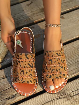 女士平底凉鞋，软底防滑时尚休闲户外轻便拖鞋，适合夏季