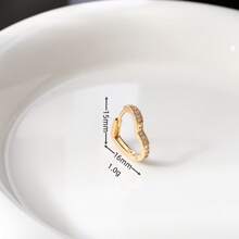 1 对简约白色锆石心形耳钉，适合日常佩戴 - 銀色 - 查看 3