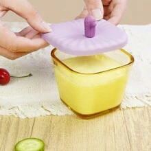 1pc Baby Glass Food Supplement Box,Sealed Supplementary Food Box With Cute Crown Pattern,Random Color