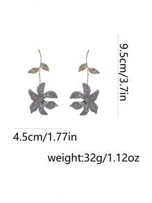 1 对精致奢华创意高端戏剧锆石水晶花朵耳坠女款