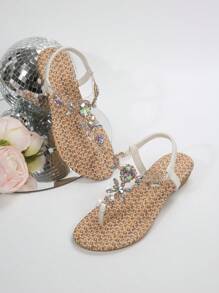 New Fashion Women Toe Ring Sandals - White - View 1