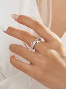 1 件 18K 镀金华丽风格不锈钢蝴蝶元素方晶锆石戒指女士珠宝婚礼派对约会礼物