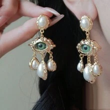 Boucles d'oreilles à longue frange de style français vintage avec perle de fantaisie exagérée et design unique. Boucles d'oreilles pendantes goutte d'eau - Boucles d'oreilles jaune doré - Voir 2