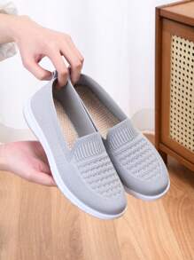 2025新款春秋轻便女鞋中老年软底防滑透气平底乐福鞋舒适休闲奶奶鞋 - 淺灰色 - 查看 5