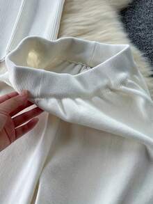 Bộ thời trang thanh lịch thường ngày mùa thu dành cho nữ, Bộ hai mảnh áo len kẻ sọc tương phản thời trang phong cách Hàn Quốc và quần ống rộng, Bộ hai mảnh áo len đi làm thời trang tối giản, sành điệu - trắng - Xem 11