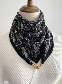 1pc Magnetic Belt With Metal Print Square Scarf