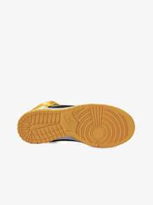 Nike DUNK Women's Sneakers Black/Varsity Maize/White FN4216-001 - Black/Varsity Maize/White - View 4