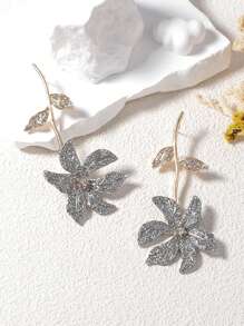 1 对精致奢华创意高端戏剧锆石水晶花朵耳坠女款