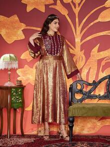 Plus Size Stand Collar Color Block Floral Embroidery Elegant Long Sleeve Arabian Dress - Gold - View 12