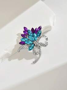 1 件优雅水晶花胸针 - 非常适合围巾、披肩和皇家服装配饰万圣节礼服配饰衣服包饰学校办公室配饰衬衫夹克珠宝圣诞节衣服别针有趣可爱的教师礼物