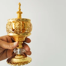 1 pièce/4 pièces Brûle-encens filigrane floral doré, support d'encens en métal ajouré doré de petite/grande taille, brûleur de parfum pour le safran, le santal, accessoires de décoration d'intérieur, ornement de style exotique
