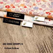 Bộ 50-200 nhãn may quần áo bằng sợi polyester tùy chỉnh, nhãn có thể giặt được, nhãn vải màu trắng có dập nóng, thiết kế dập bạc, cổ áo quần áo nam và nữ, nhãn thủ công thêu tinh xảo, cá nhân hóa cho quần áo, túi xách, váy, áo phông, mũ, khăn quàng cổ, đồng phục học sinh, ga trải giường, mũ, tất, cặp học sinh, v.v. - trắng - Xem 7