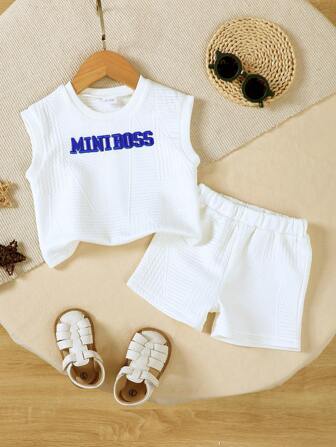 夏季幼儿男童休闲设计无袖字母刺绣背心和短裤套装