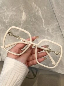 1 pièce Nouveaux lunettes à grand cadre pour femmes, accessoire mode pour un porter quotidien et des nuances affinantes du visage. Accessoires de plage pour femmes. essentiels pour tenues femmes automne hiver, casual, affaires, cadeaux pour vacances d'été, plage, extérieur, voyage