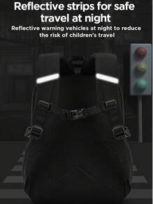 1个黑色新款轻便休闲背包，适合小学生（1-3-6-9年级，6-12-16岁），大容量，简约时尚