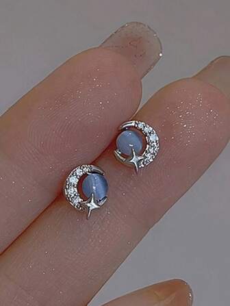 1 对蓝色猫眼石月亮和星星耳钉，适合女士，百搭而优雅