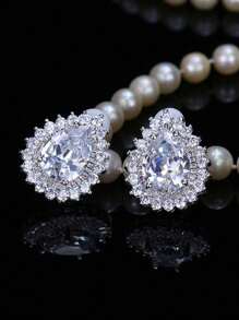 1 Cặp khuyên tai kẹp hình giọt nước lớn bằng đá Cubic Zirconia lấp lánh không xỏ khuyên, trang sức đính đá CZ hình giọt nước mạ bạc cho lễ đính hôn, đám cưới, cô dâu, tiệc, tiệc tùng, vũ hội, cuộc thi sắc đẹp, phụ nữ, cô dâu, phù dâu, phụ kiện chất lượng cao - trắng - Xem 9