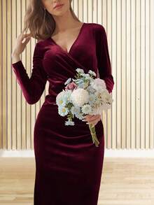 新款秋冬 V 领修身连衣裙，优雅天鹅绒鱼尾礼服 - 酒紅色 - 查看 4