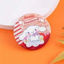 Sanrio Insigne en fer-blanc éclair Sanrio, insigne double éclair d'oignon argenté. Broche anime, boucle de col de dessin animé, épingle de décoration de vêtements