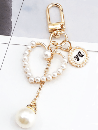 New Bag Pendant DIY Cell Phone Case Jewelry Cute Heart Pearl Pendant Pendant Earphone Set Hanging Chain, Girl Heart Pearl Heart Keychain Cell Phone Chain Earphone Pendant Princess Bag Pendant, Pearl Heart Pendant Diy Jewelry Accessories Door Buckle Fashionable Cell Phone Case Pendant
