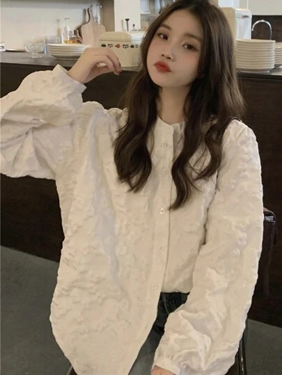 女式韩版圆领宽松别致花卉刺绣蕾丝衬衫，温柔度假上衣
