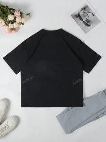 Camiseta negra holgada de mujer con cuello redondo, manga corta y diseño romántico de alas de corazón personalizado, estilo casual Y2K