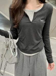 蝴蝶结刺绣二合一长袖 T 恤，女式褶皱腰修身上衣 - 深灰色 - 查看 1