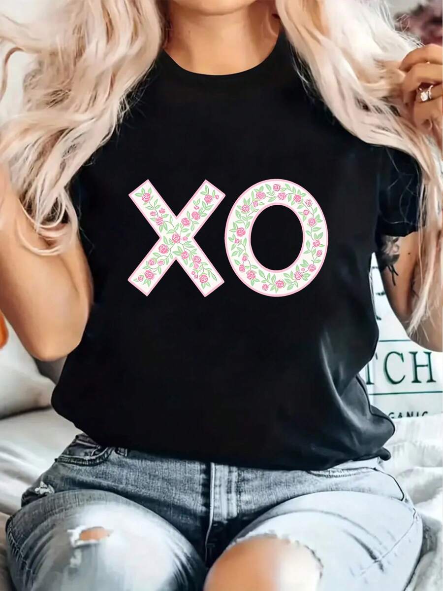 Valentine's Day Pink Floral XOXO Graphic Print T-Shirt, Short Sleeve Crew Neck Casual Top For Summer & Spring, Women's Clothing