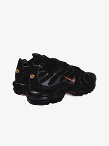 Nike Unisex Air Max Plus Black - Black/Metallic Silver-university Red - View 3